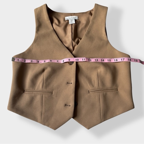 Cupcakes and Cashmere Camel Vest Tailored Layering Piece Preppy Minimalist Style - Picture 12 of 12